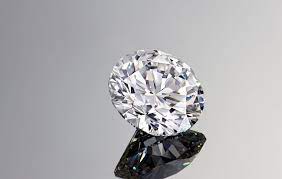 Diamant naturel vs diamant synthétique : <span>battle de la brillance</span>