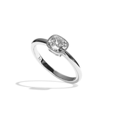 Bague solitaire diamant coussin or blanc - Élégante