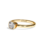 Bague solitaire diamant coussin or blanc - Élégante