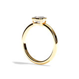 Bague solitaire diamant coussin or blanc - Élégante