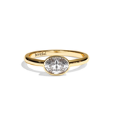 Bague solitaire diamant oval or blanc - Élégante