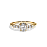 Bague solitaire épaulé diamant oval or blanc - Audacieuse
