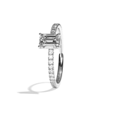 Bague solitaire pavé diamant émeraude platine - Attentionnée