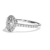 Bague solitaire halo diamant oval or rose - Amoureuse pavée