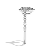 Bague solitaire halo diamant poire or blanc - Amoureuse pavée