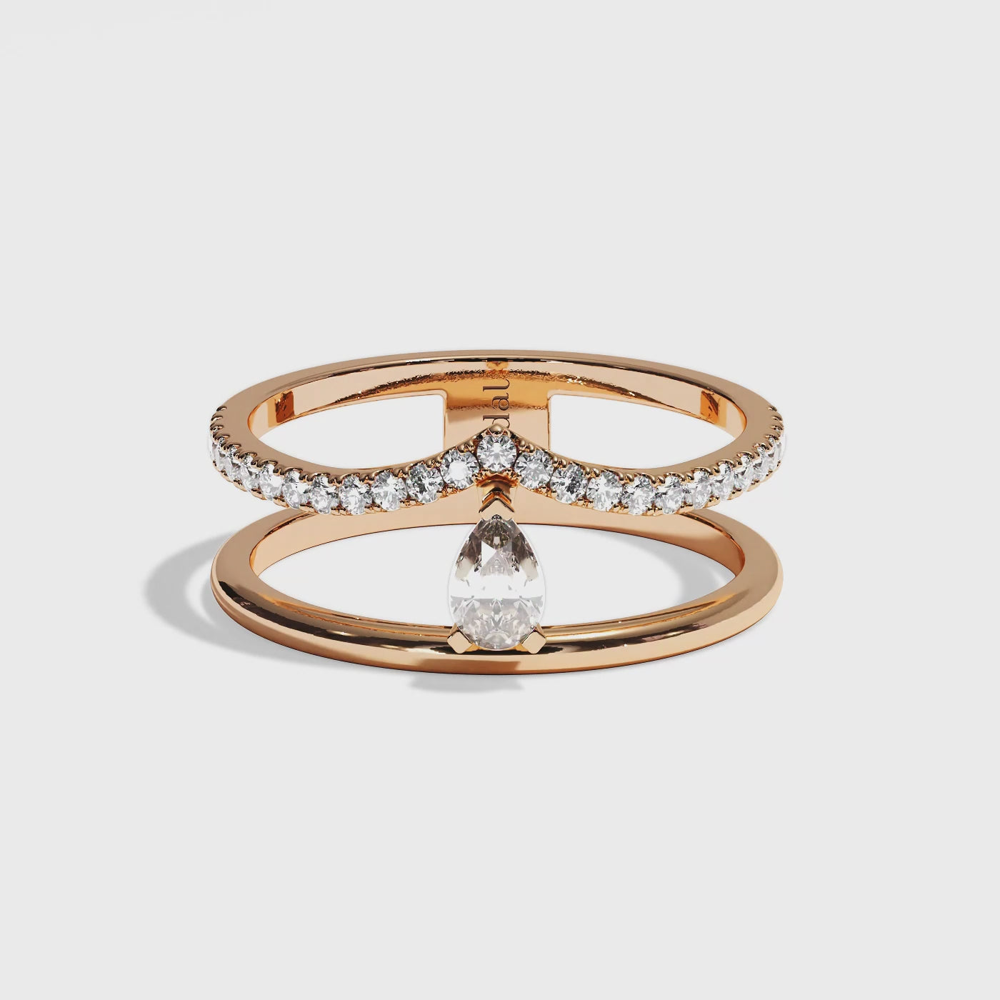 bague-de-fiancailles-double-anneaux-pavee-diamant-poire-or-rose-reconfortante-joaillerie-video