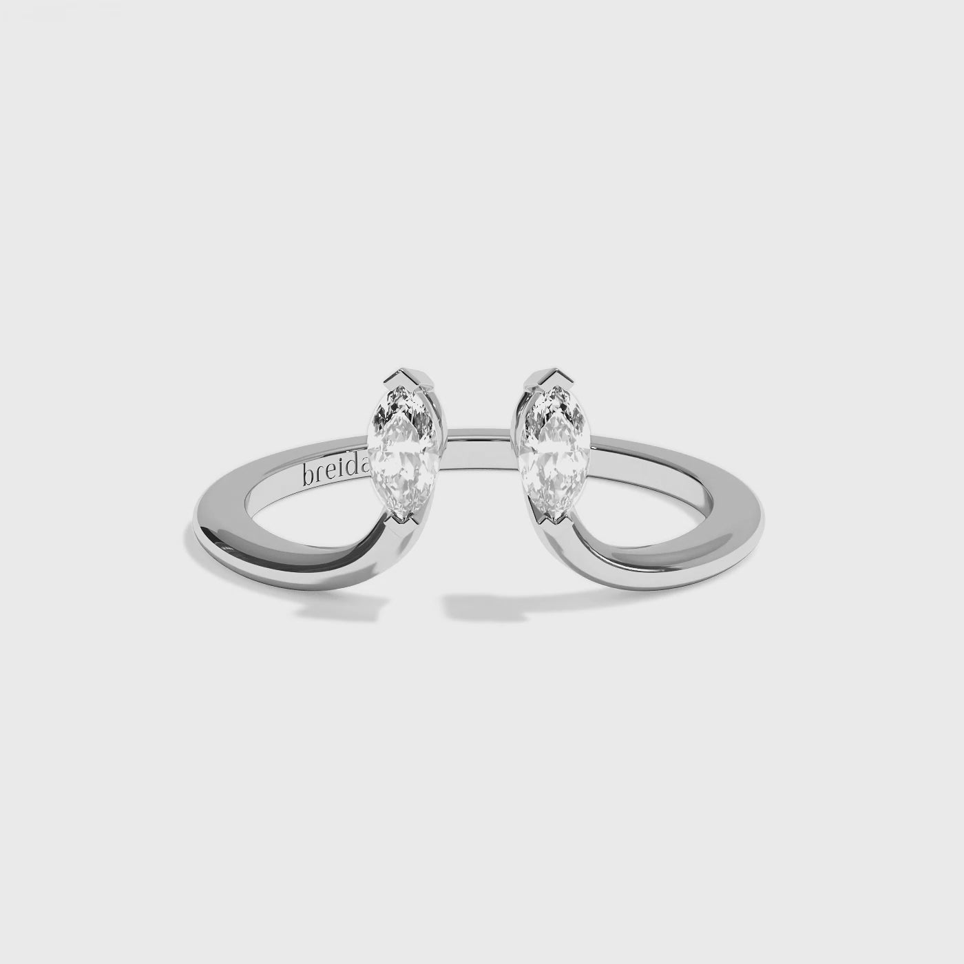 bague-toi-et-moi-diamant-navette-or-blanc-palladie-sereine-joaillerie-video