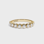 alliance-pavee-femme-mariage-or-jaune-precise-2-mm-joaillerie-video