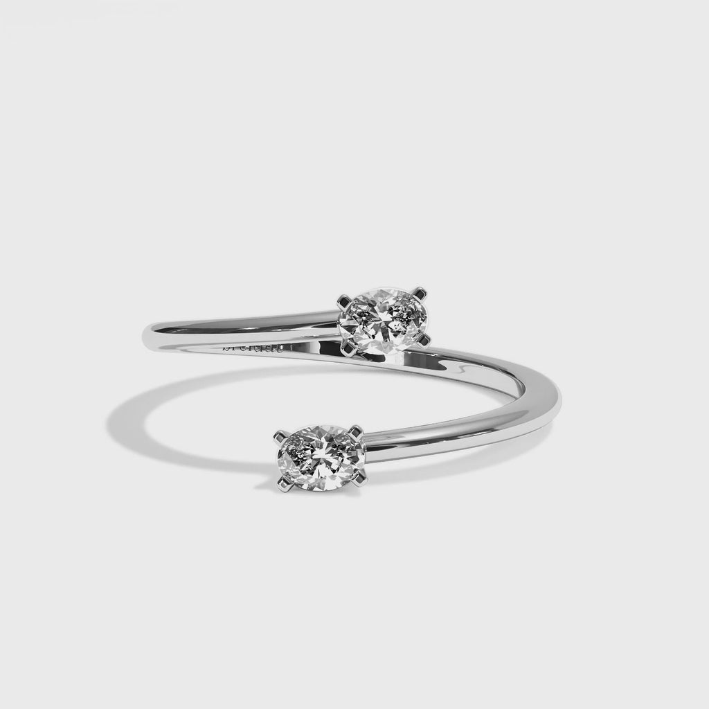 bague-toi-et-moi-diamant-ovale-or-blanc-palladie-modeste-joaillerie-video